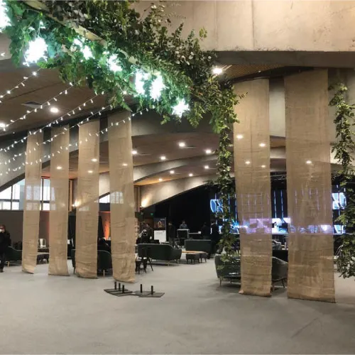 Decoración aérea evento real 18
