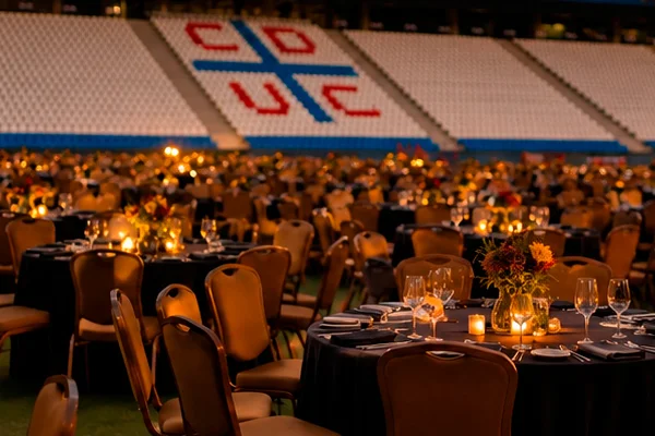 Evento en cancha Claro Arena