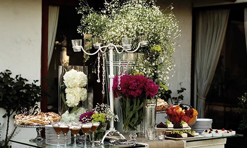 Decoración floral completa para matrimonio